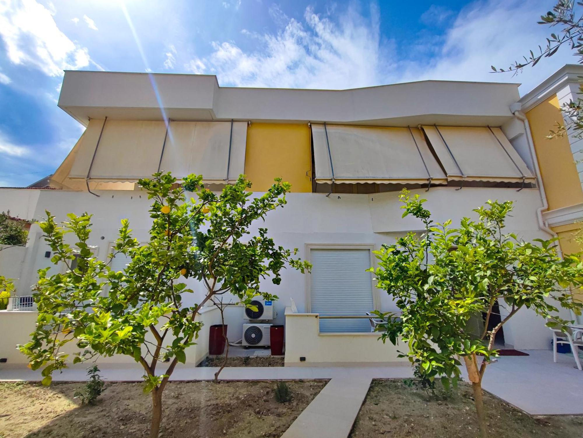 Comfort Villa Vlore Luaran gambar