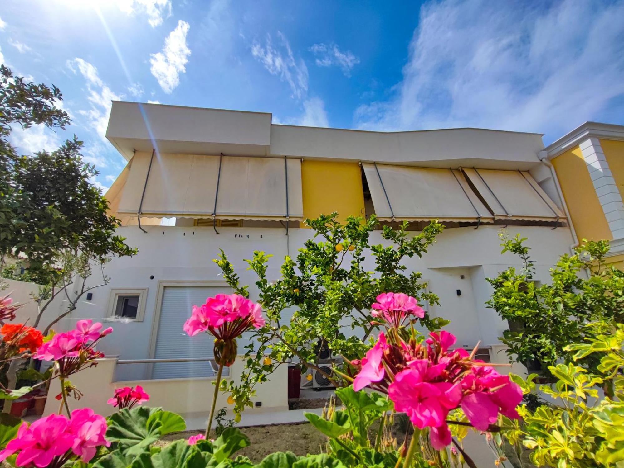 Comfort Villa Vlore Luaran gambar