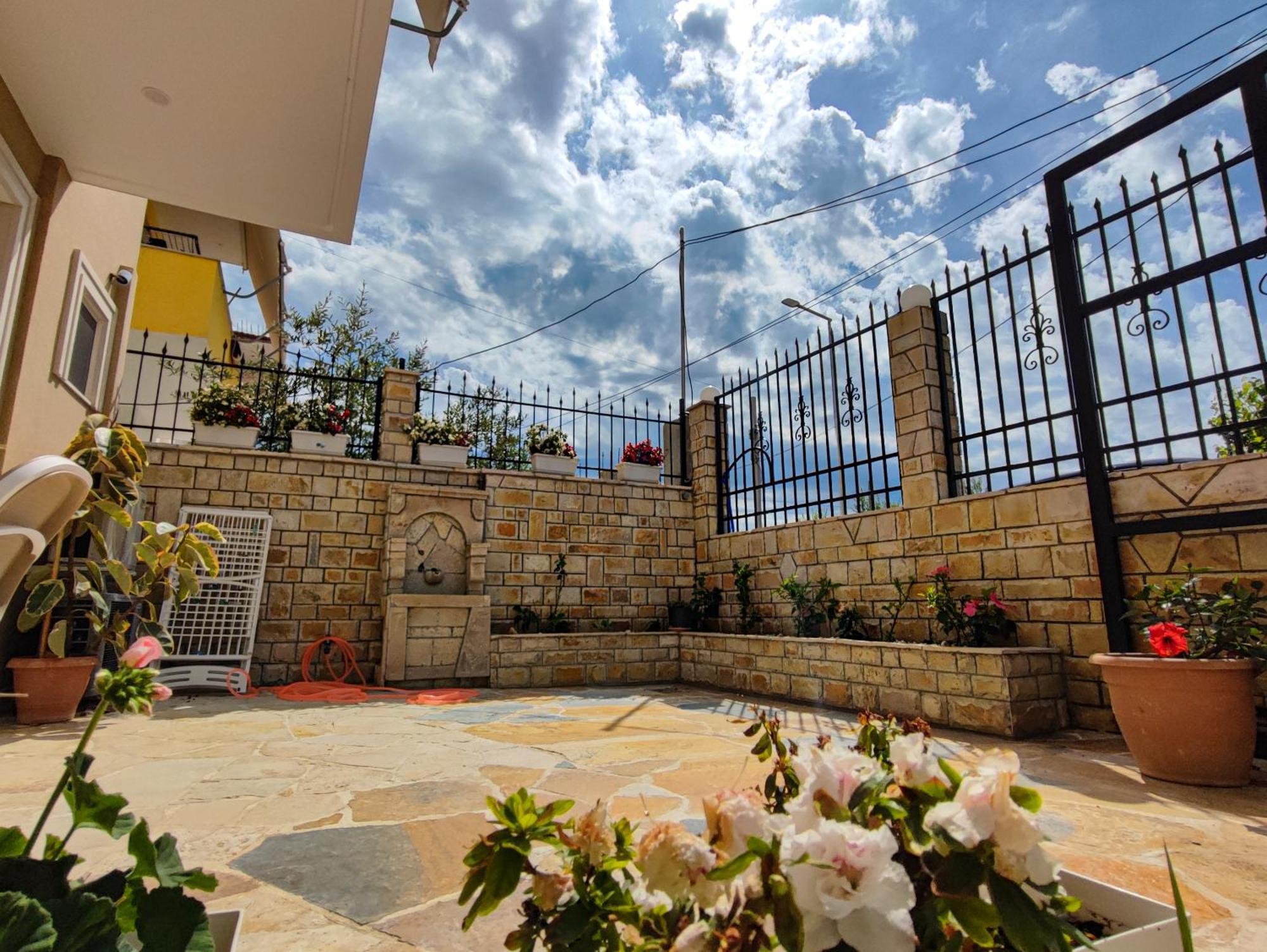 Comfort Villa Vlore Luaran gambar