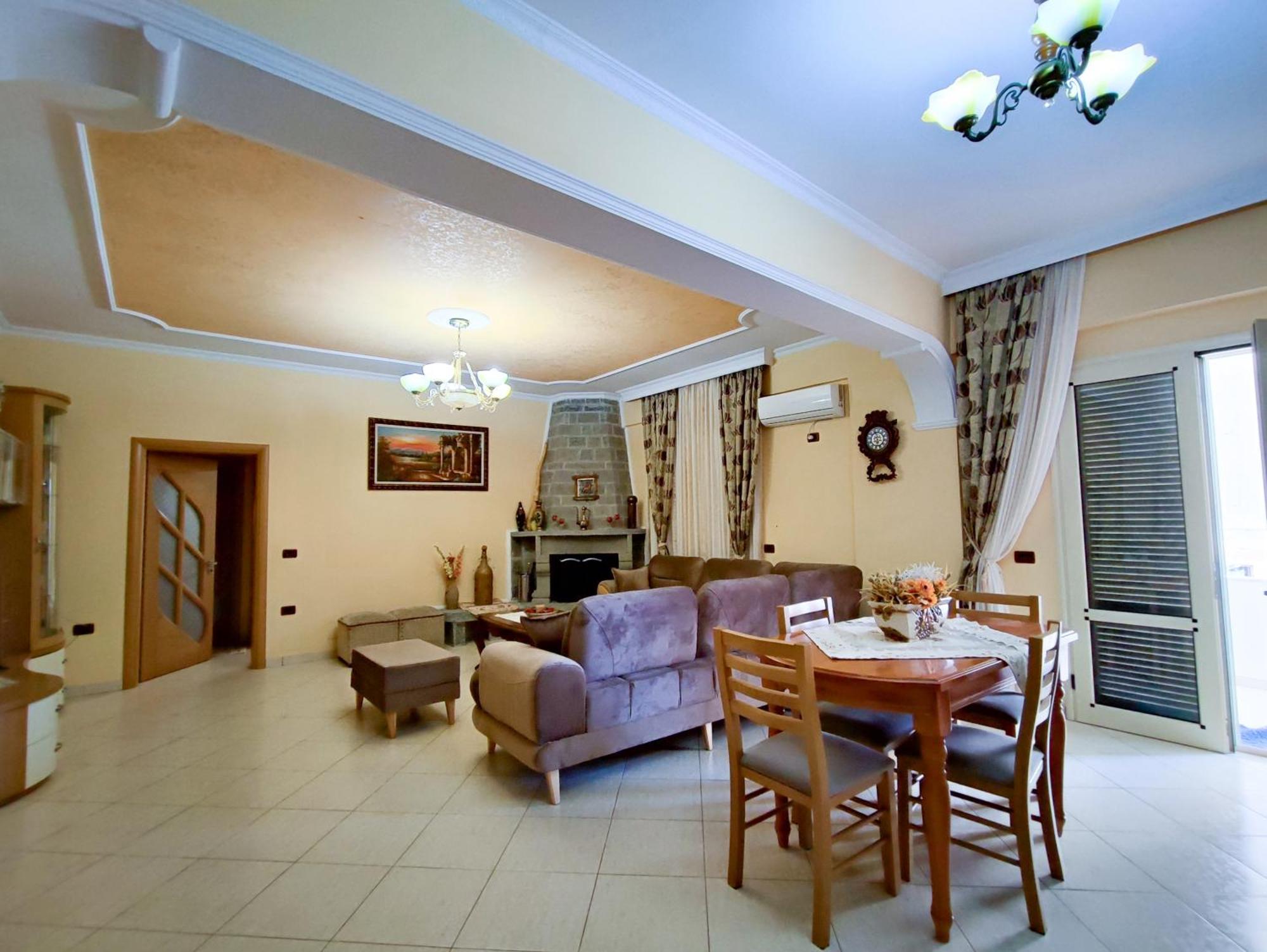 Comfort Villa Vlore Luaran gambar