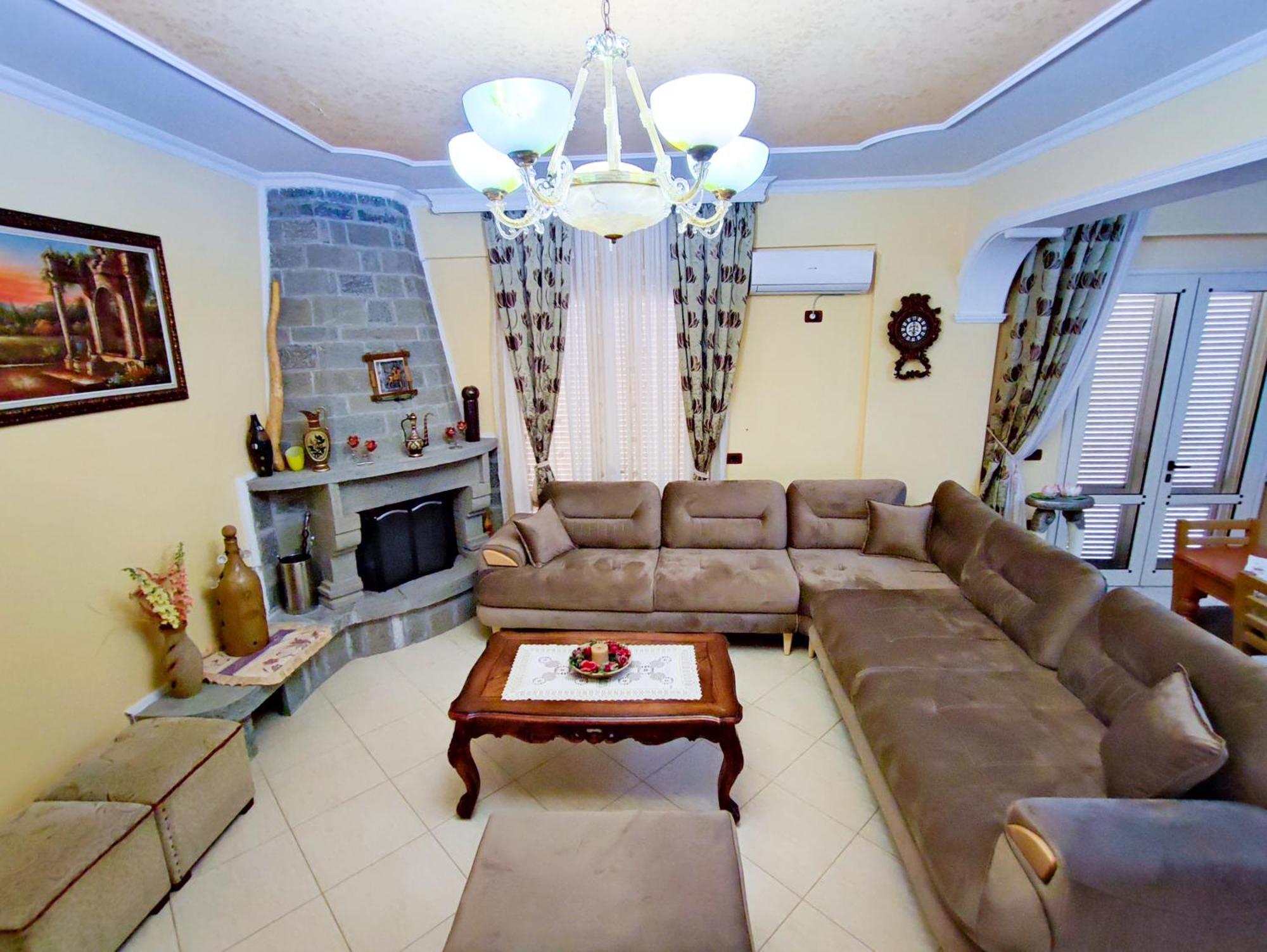 Comfort Villa Vlore Luaran gambar
