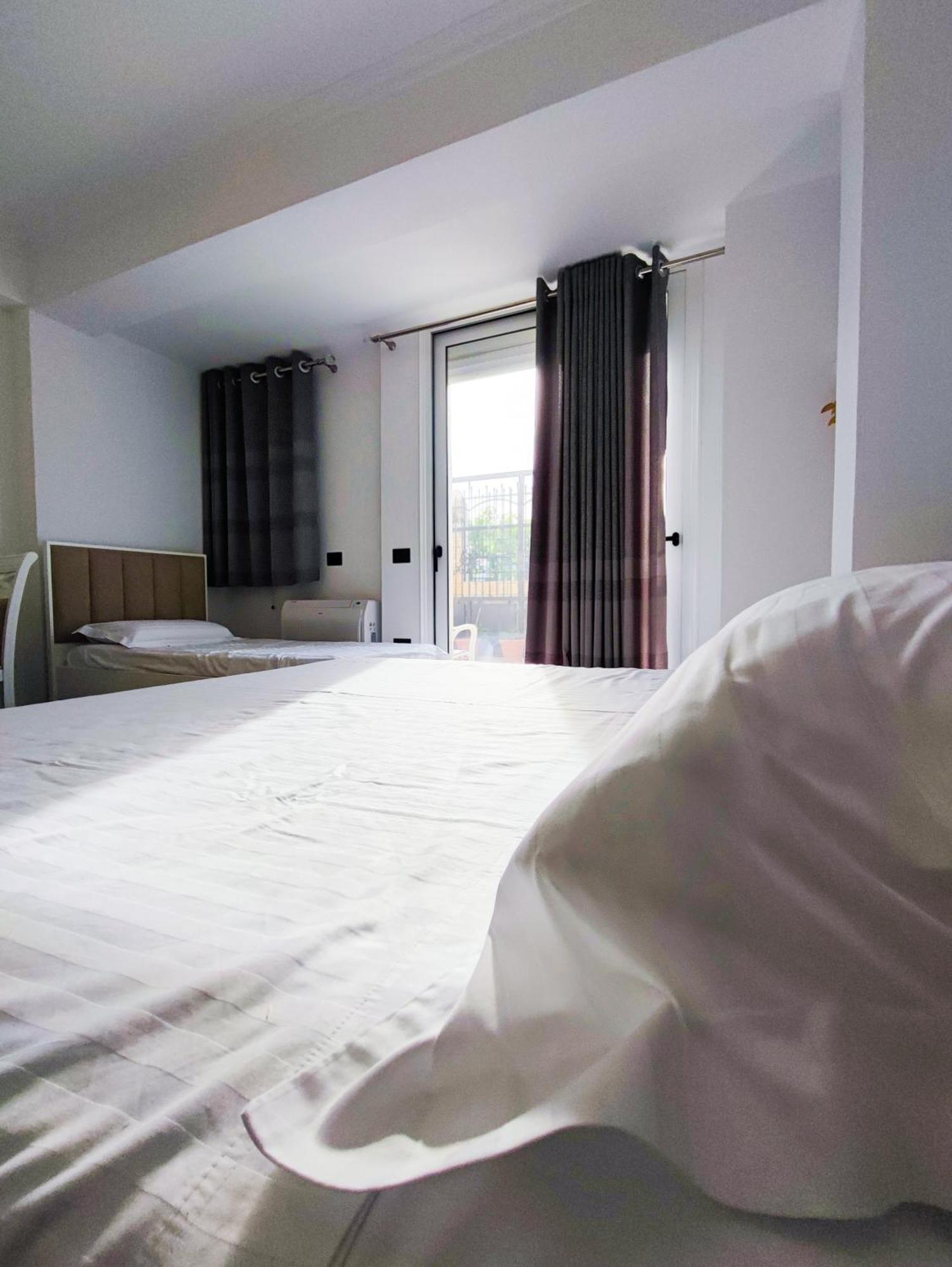 Comfort Villa Vlore Luaran gambar