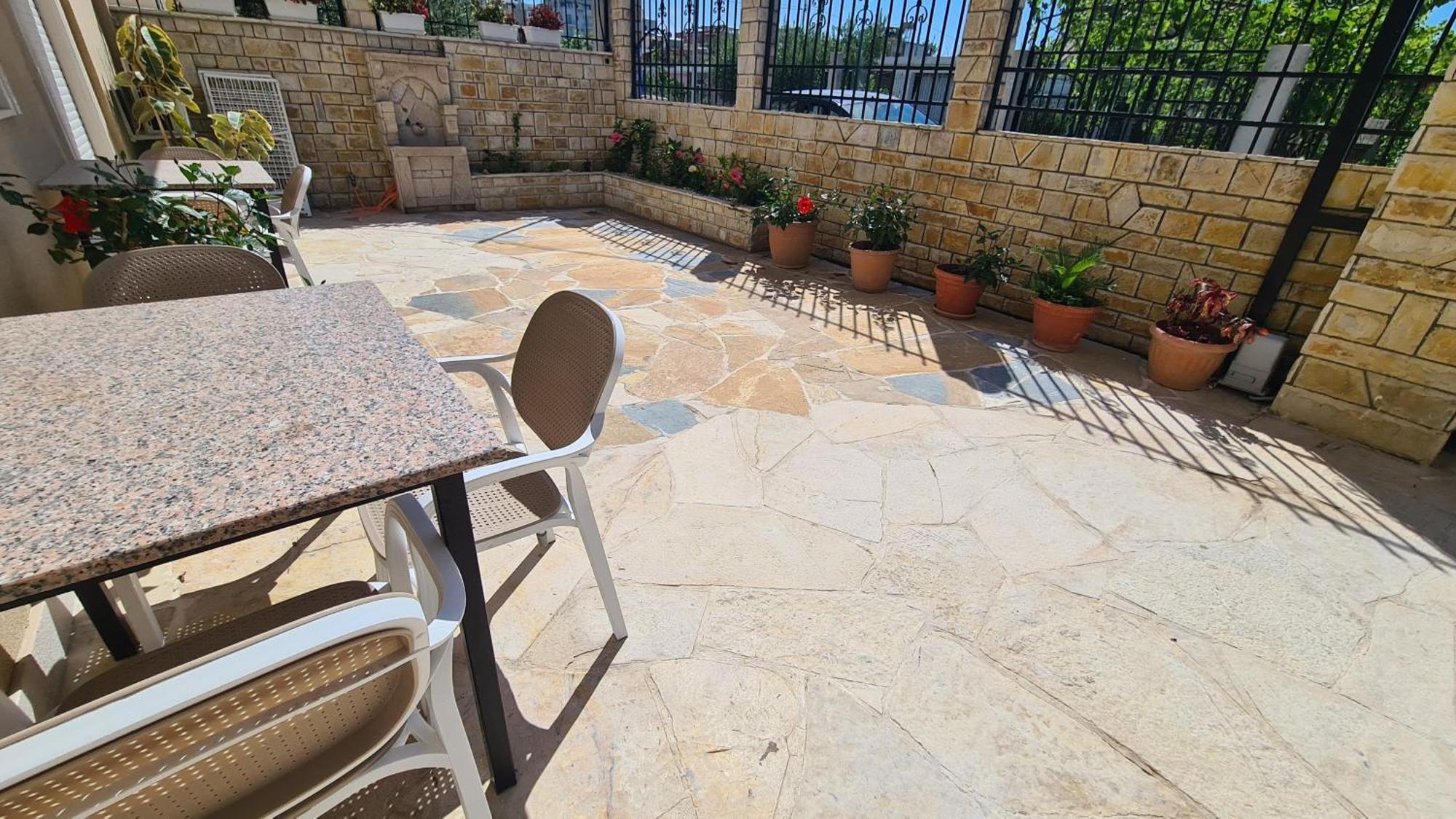 Comfort Villa Vlore Luaran gambar